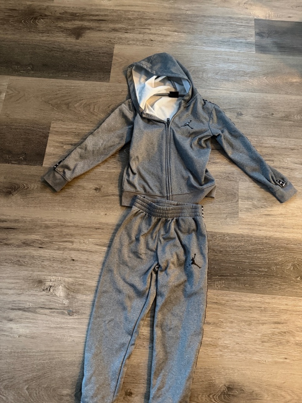 Jordan Kids Gray Hooded Zip Jacket & Jogger Sweatpants Set